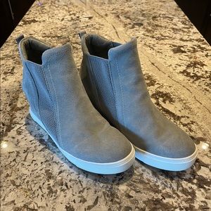 Steve Madden Gray Leii Wedge Sneaker - Size 8.5